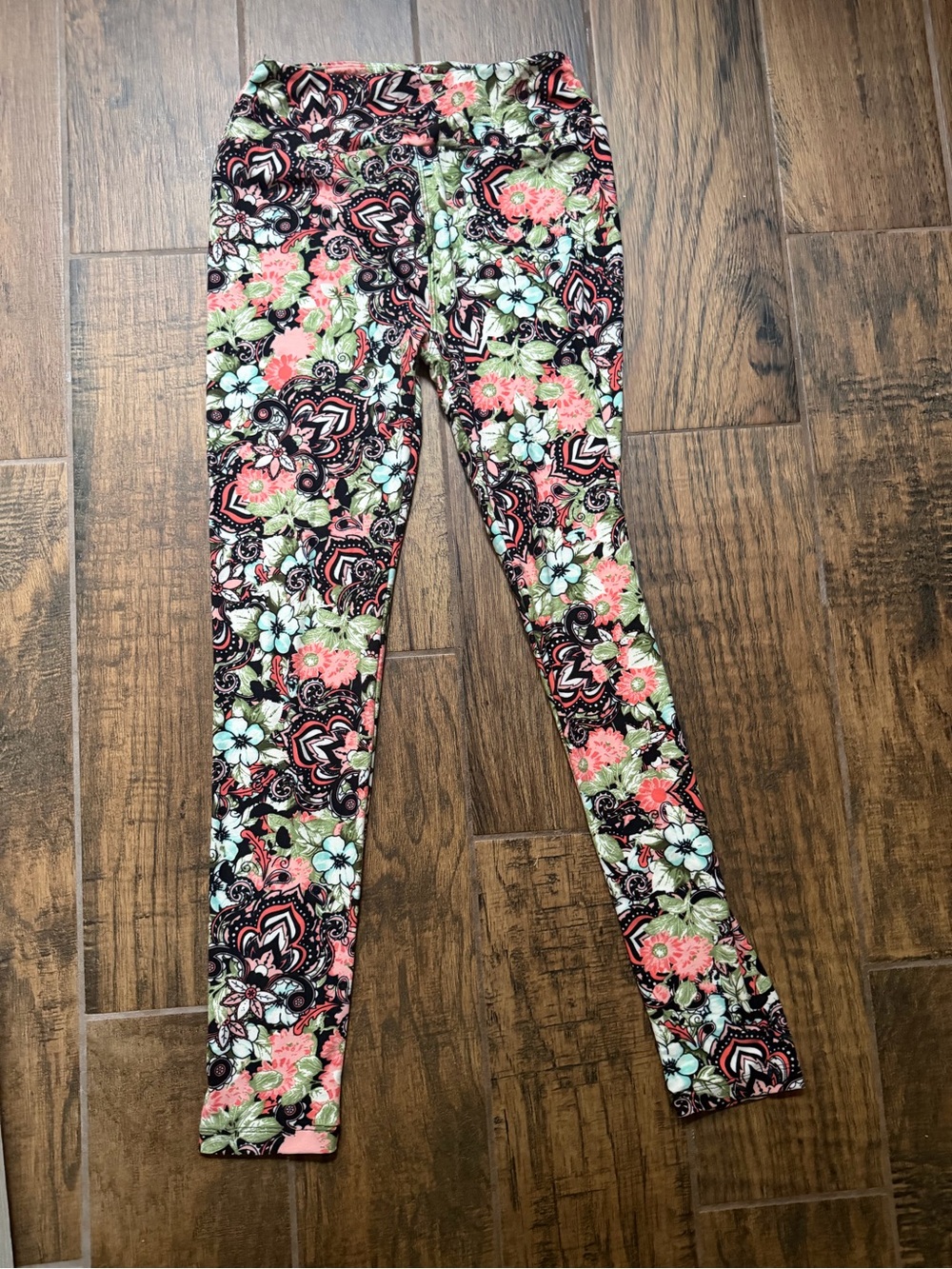 LuLaRoe Women’s ' Floral Leggings - Coral, Green & Black